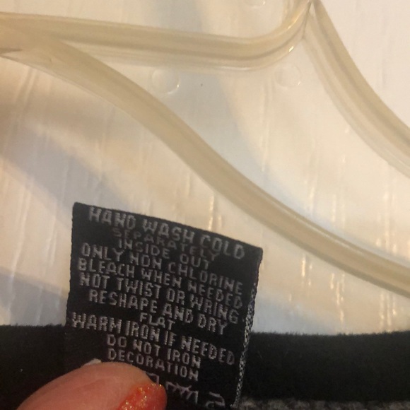 Sweater - Picture 5 of 9